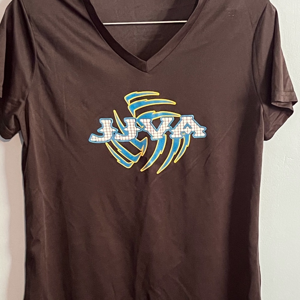 SELLING TOP FOR WOMEN SIZE MEDIUM COLOR BLACK V-NECK